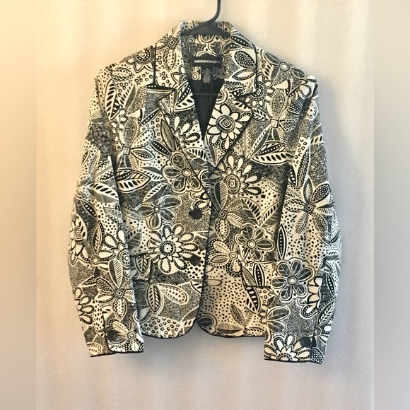 Norton McNaughton Jackets & Blazers - Norton McNaughton-Size 10-Black and White Lined Floral Blazer-
